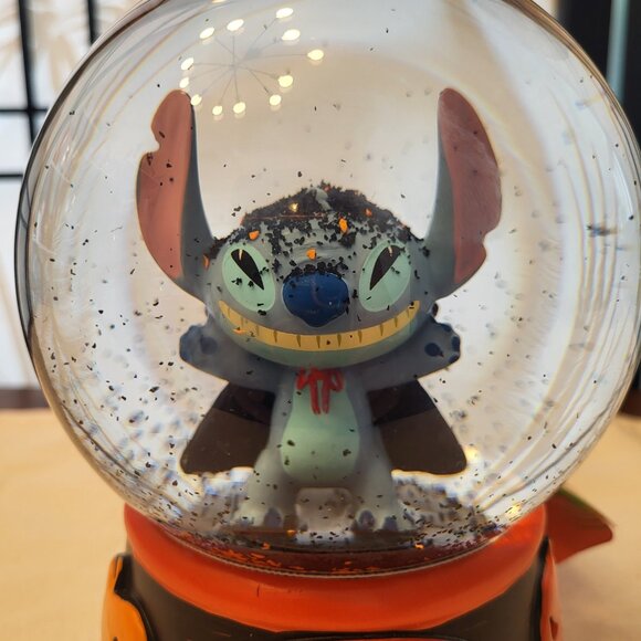 Disney Halloween Vampire Stitch Musical Snow Globe - Approx 6.5 inches NWT - Picture 2 of 6